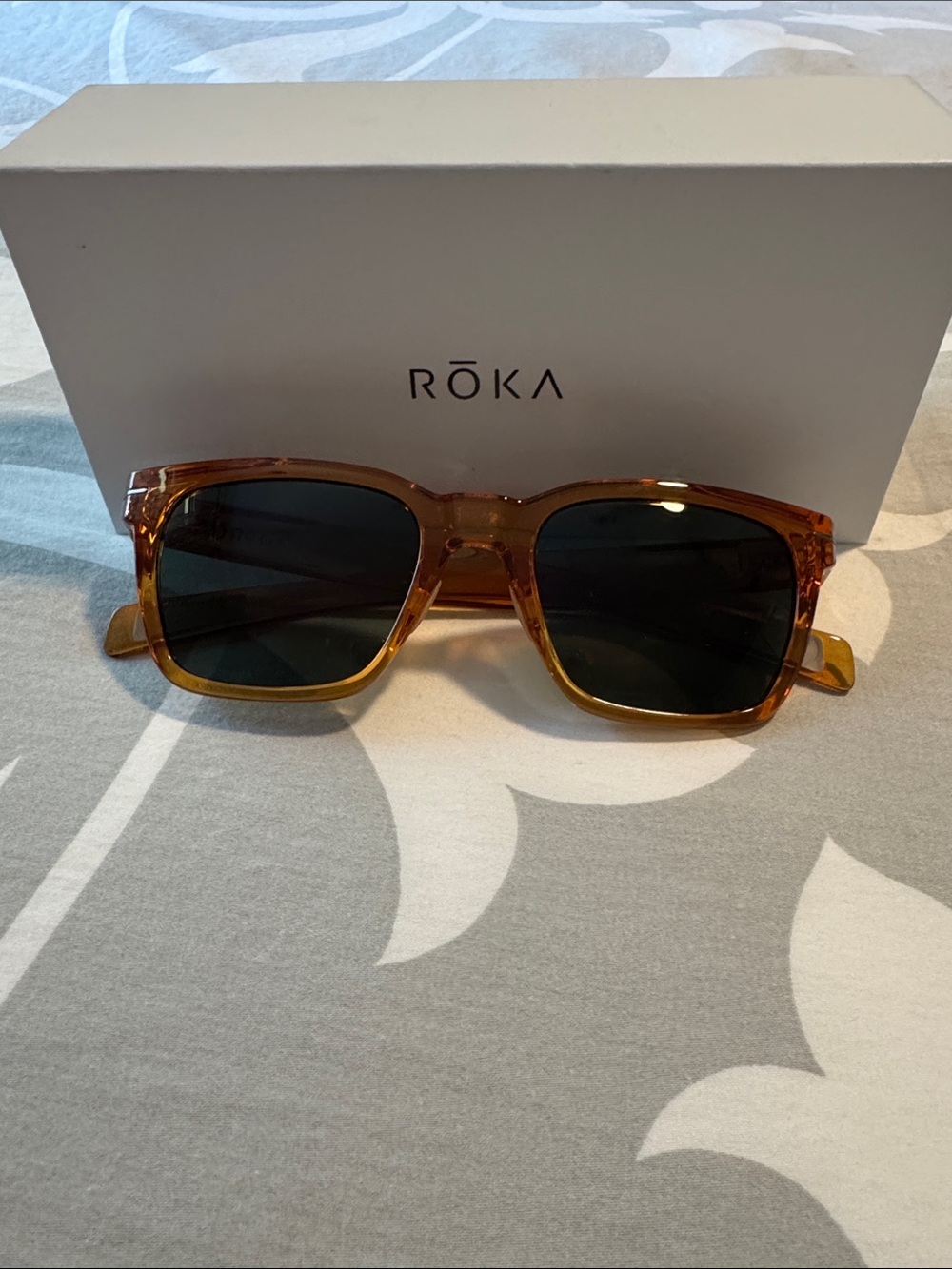 RŌKA Lockhart Sunglasses - Bourbon frames and polarized lenses